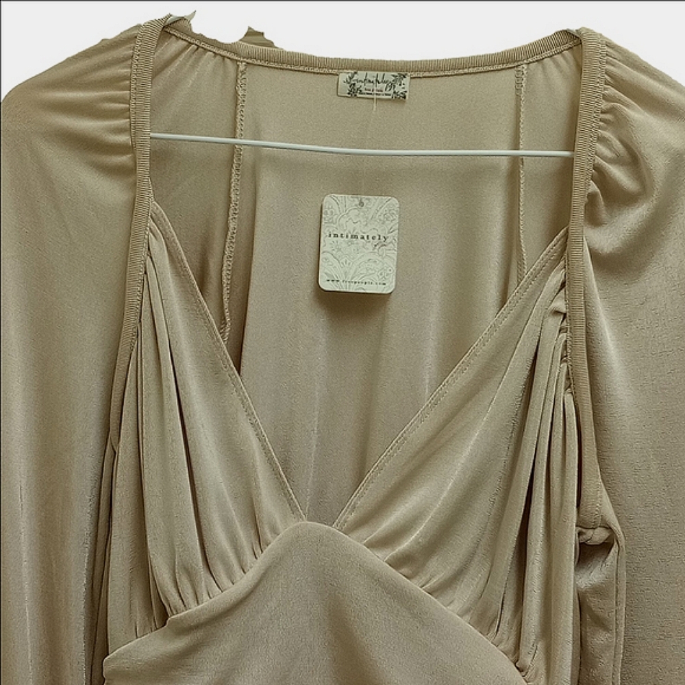 🆕 FREE PEOPLE INTIMATELY LIGHT BEIGE / LONG SLEEVE V-NECK BODYSUIT - Picture 4 of 9